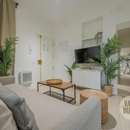 New Apt De 7Pax En El Corazon De Malasana Apartment Madrid Exterior foto